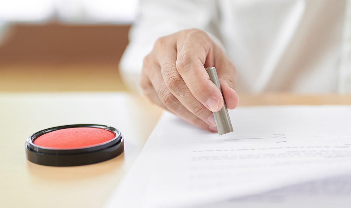 1.江戸川区にお住まいのF様が、「同居している長男夫婦に自宅を相続させるために遺言書を作成した事例」